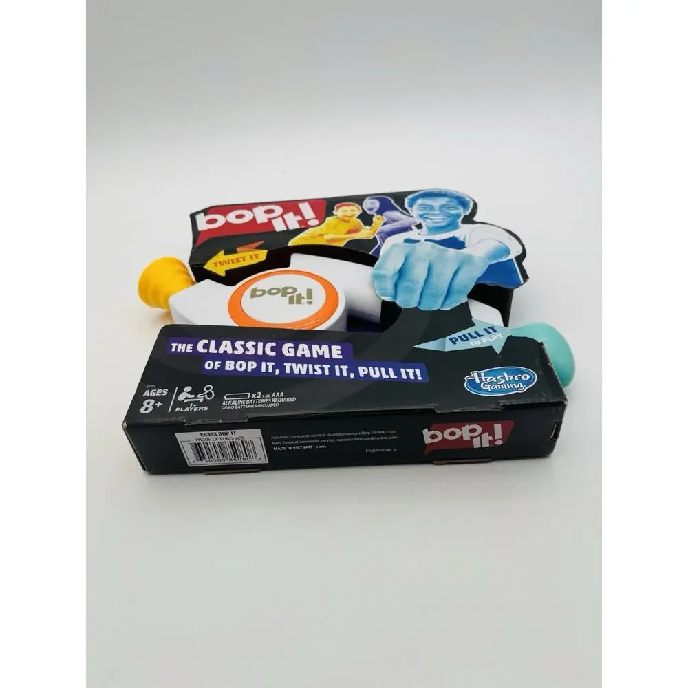 Hasbro Gaming Bop It! The Classic BOP IT-TWIST IT-PULL IT!! Electronic Game New!